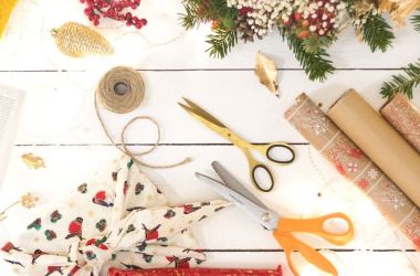 Weihnachtliche Bastelsachen.